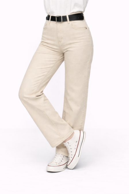 ChatGPT Image 27. velj 2026. 10_25_18